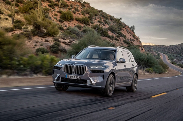 BMW X7 için ön siparişler açıldı