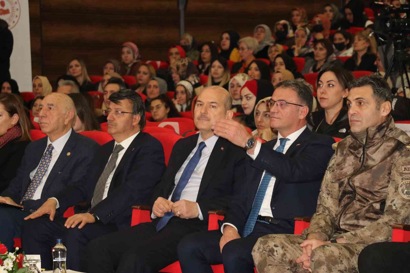 Bakan Soylu: “Eroinin rotası artık Akdeniz’e indi”