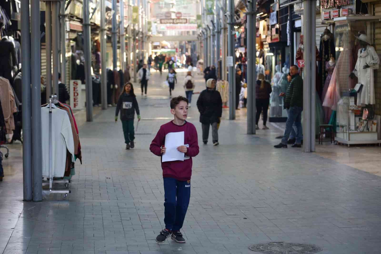 Tarihi çarşıda oryantiring heyecanı