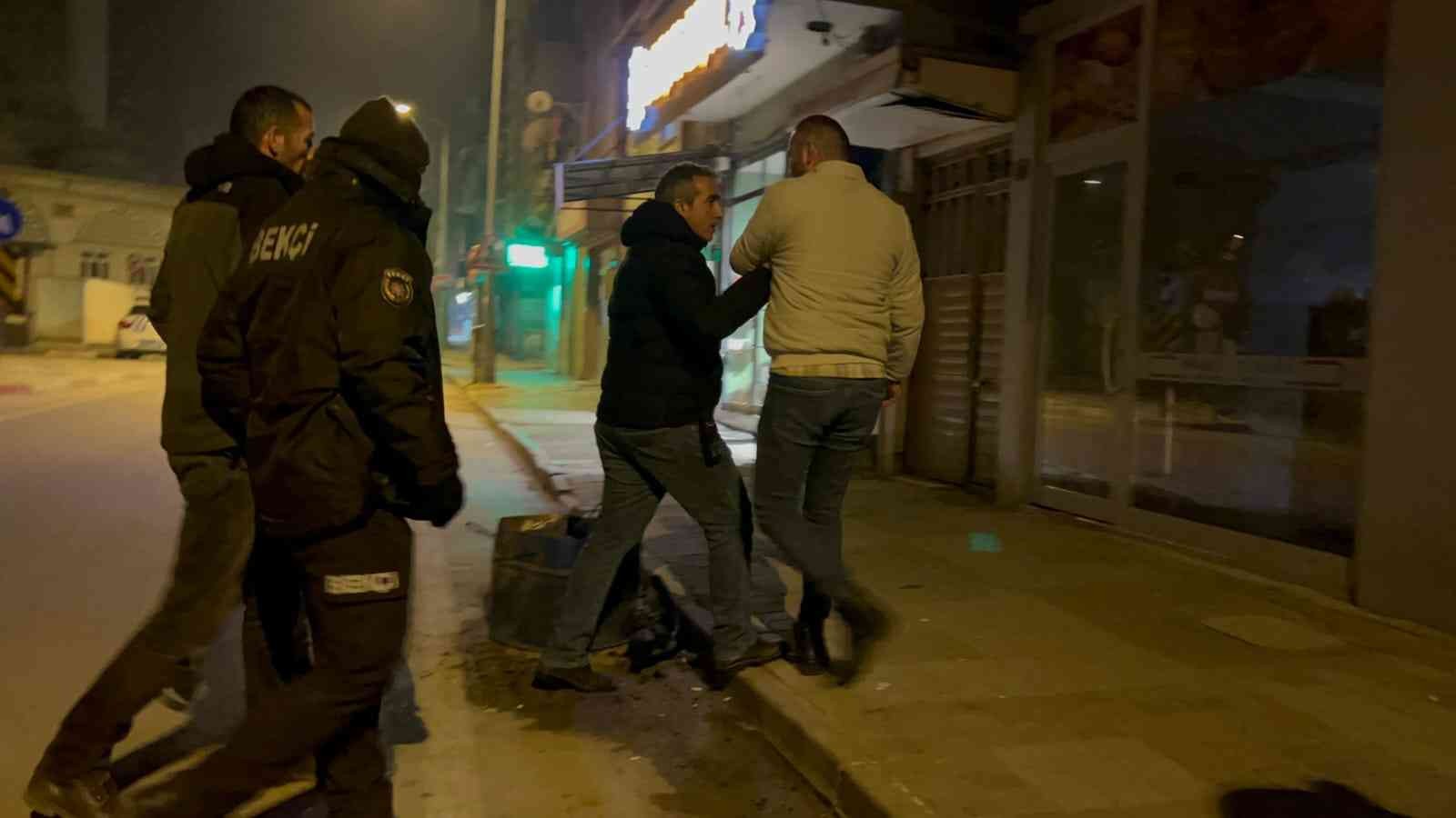 Bursa’da alkol testini reddeden sürücü polise zor anlar yaşattı