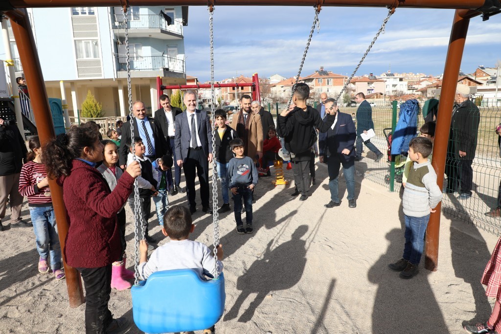 Huzur Mahallesinde 2 yeni park hizmete girdi