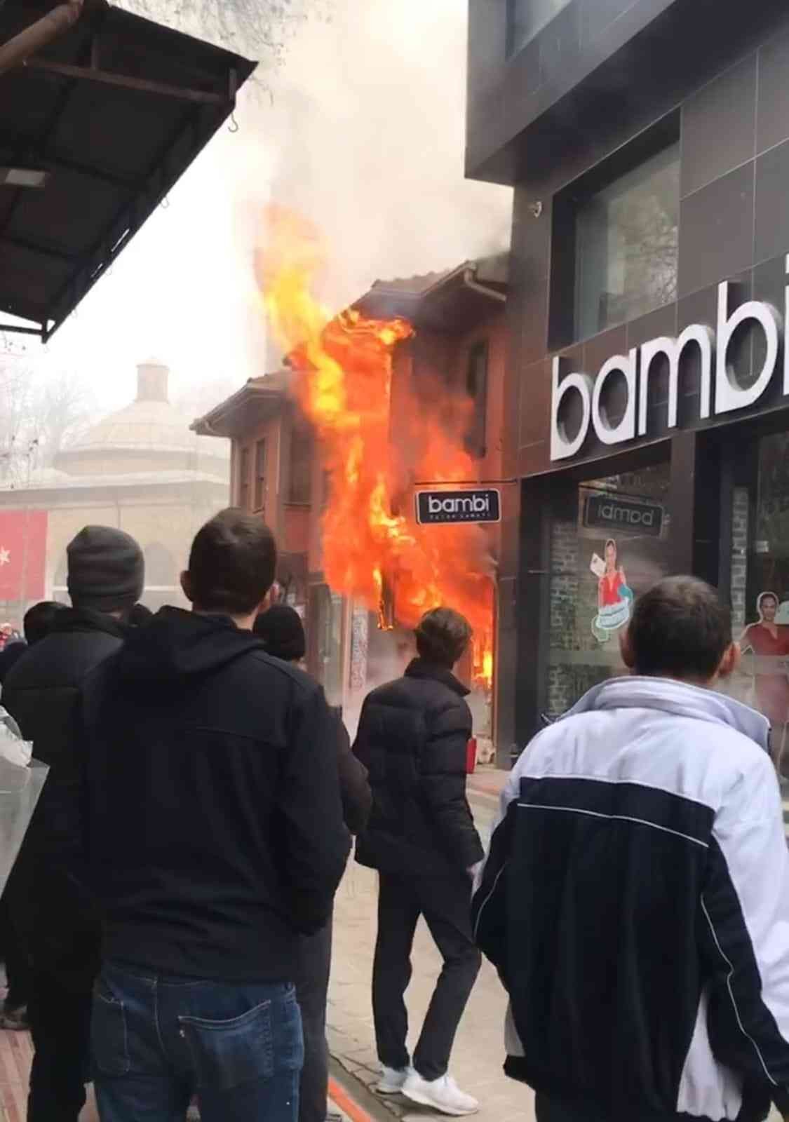 Bursa’da korkutan yangın