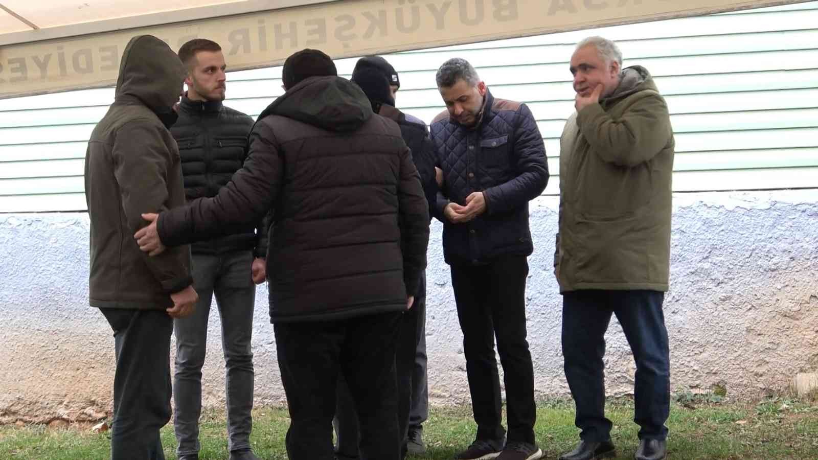 Fotoğraf çekmek isterken hayatını kaybeden genç kadın toprağa verildi