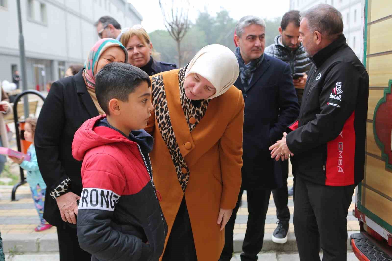 AK Kadınlar’dan ‘Sıcak sofralar tekrar kurulsun’ kampanyası