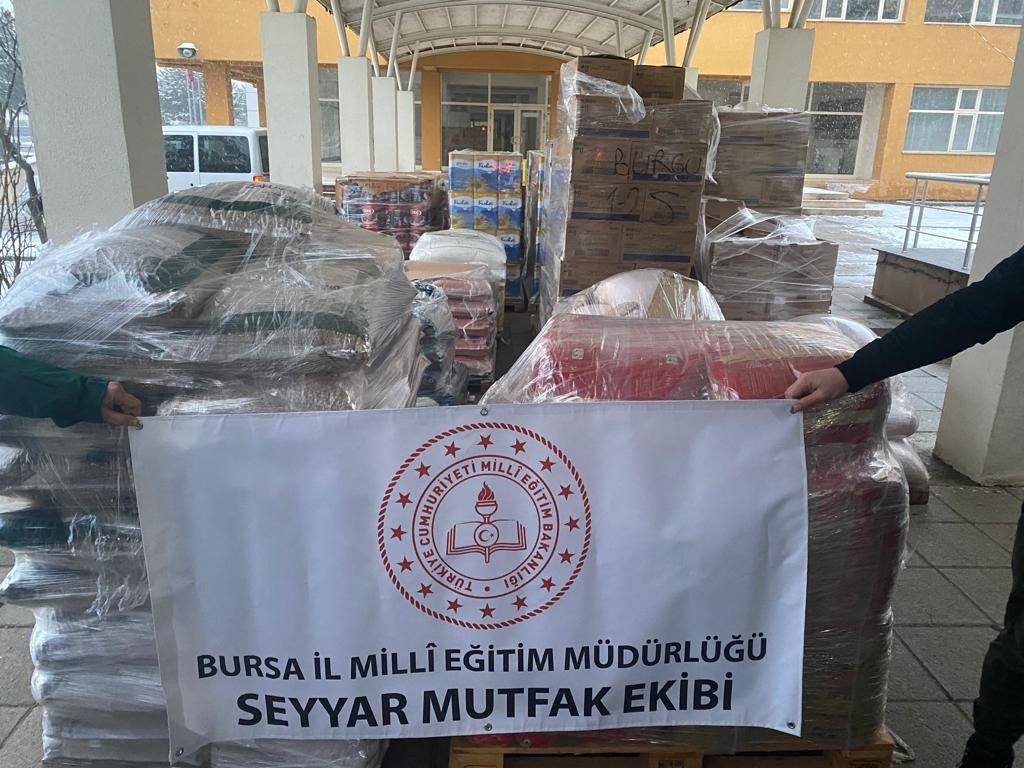 Bursa İl Milli Eğitim Müdürlüğü seyyar mutfak ekibi Hatay’a hareket etti