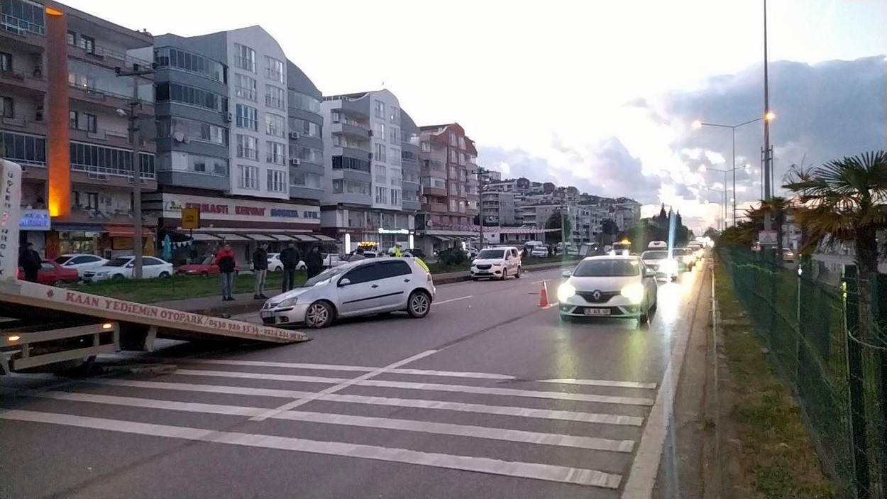 Aracıyla takla atan kadın sürücü yaralandı