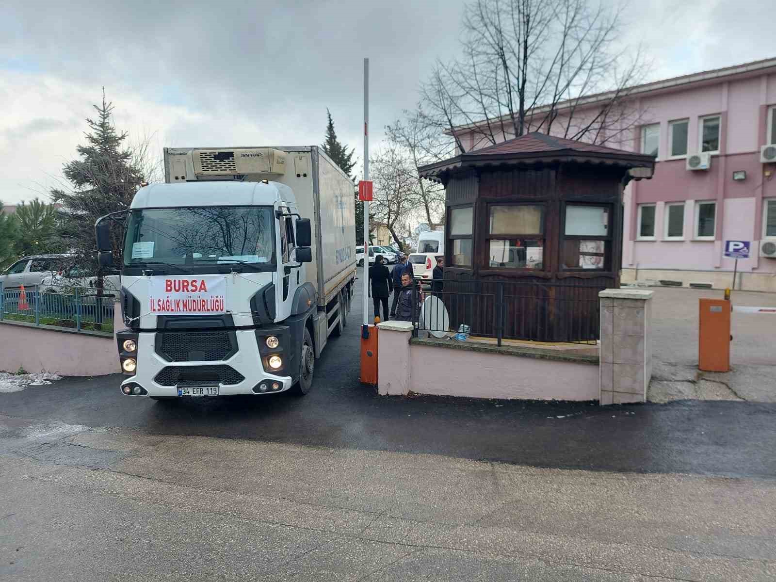 Bursa’dan deprem bölgesine tıbbi malzeme desteği