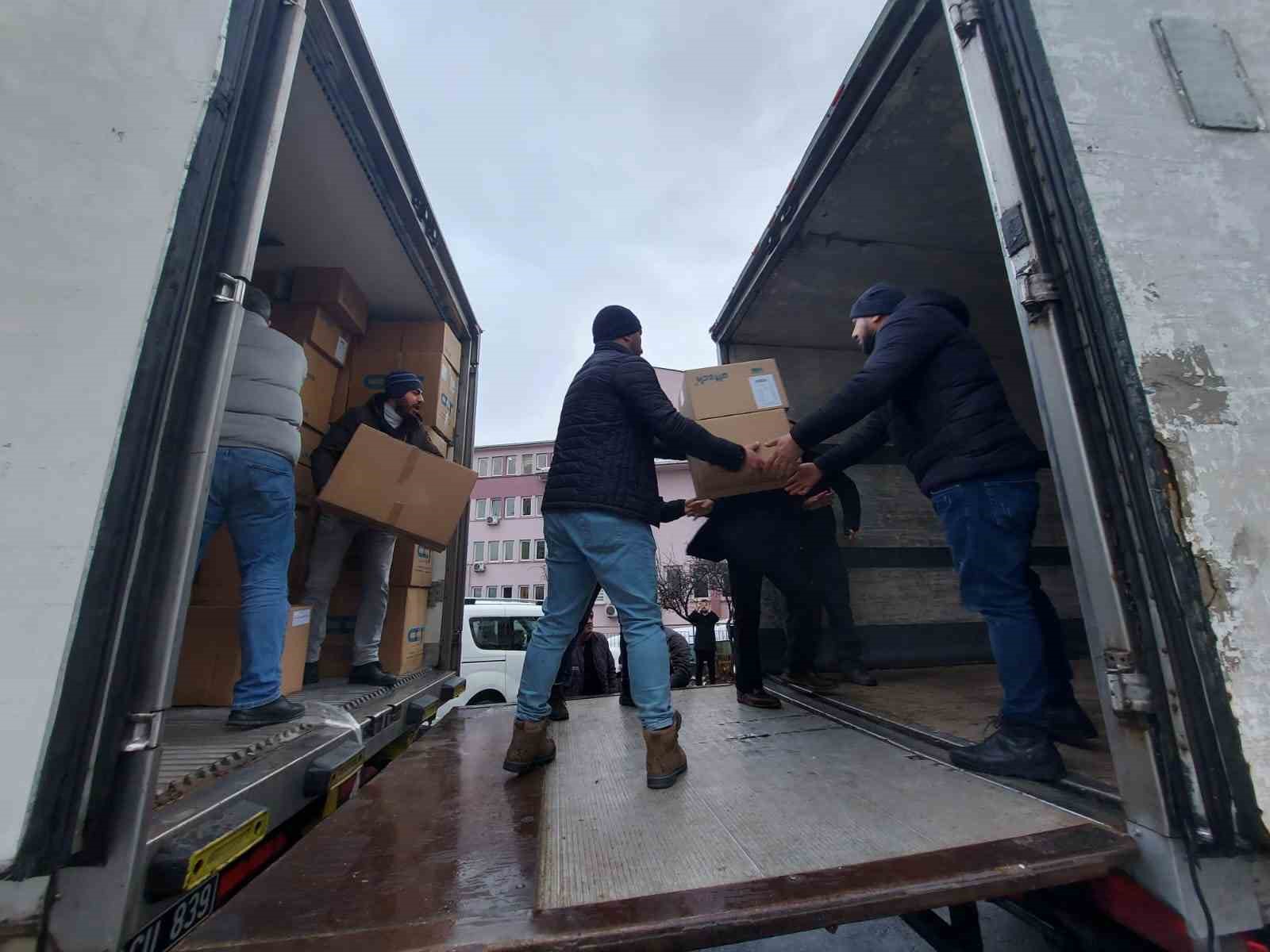 Bursa’dan deprem bölgesine tıbbi malzeme desteği