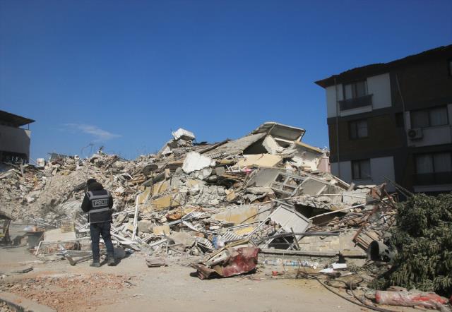 Son Dakika: Depremde hayatını kaybedenlerin sayısı 40 bin 642'ye yükseldi