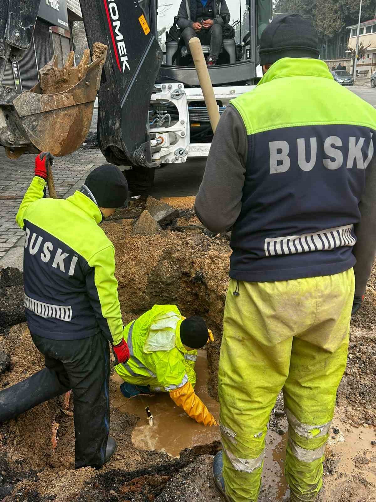 Afet bölgesinde altyapıya BUSKİ müdahalesi