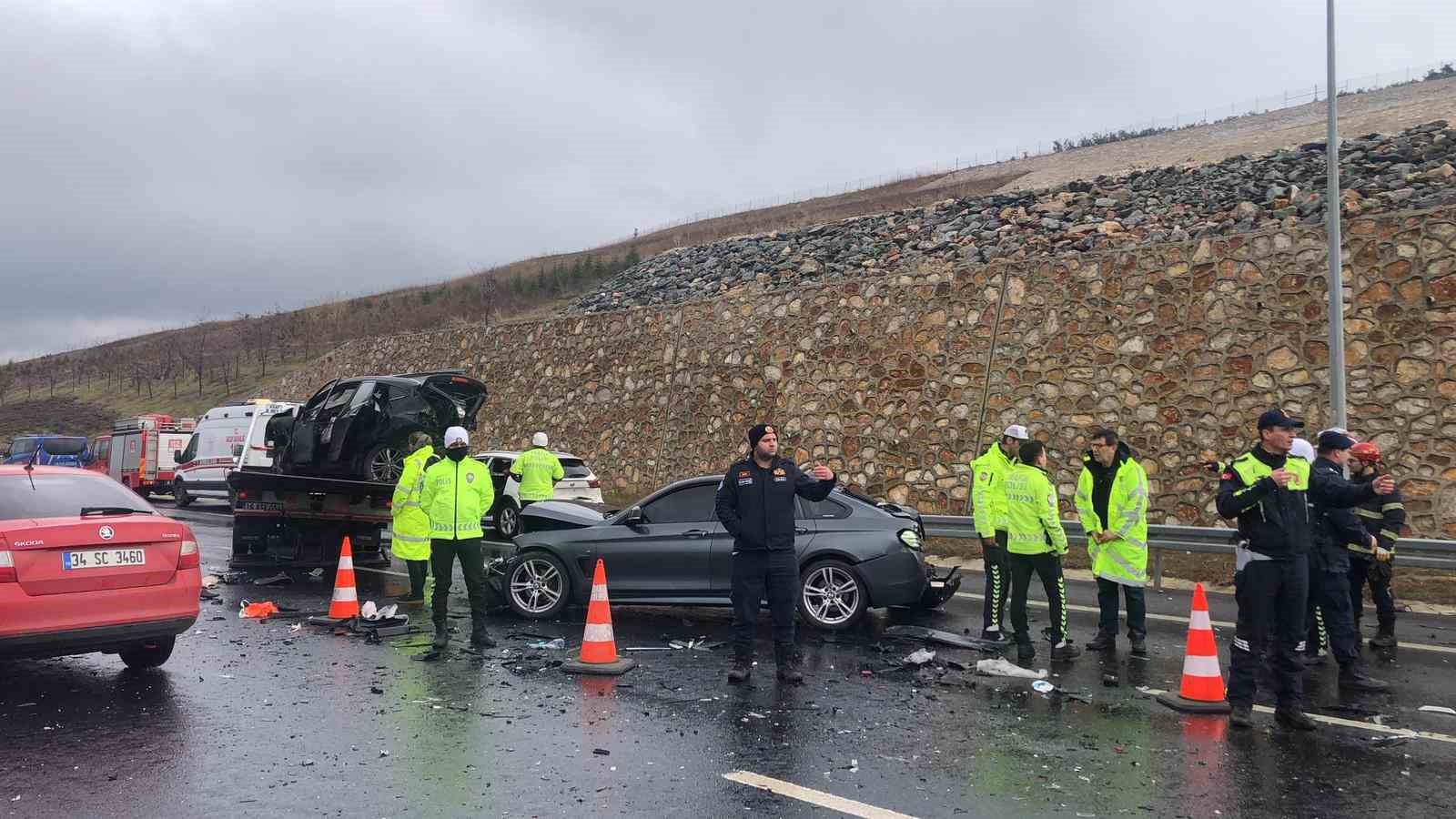 Bursa’da zincirleme trafik kazası: 4 ölü, 7 yaralı