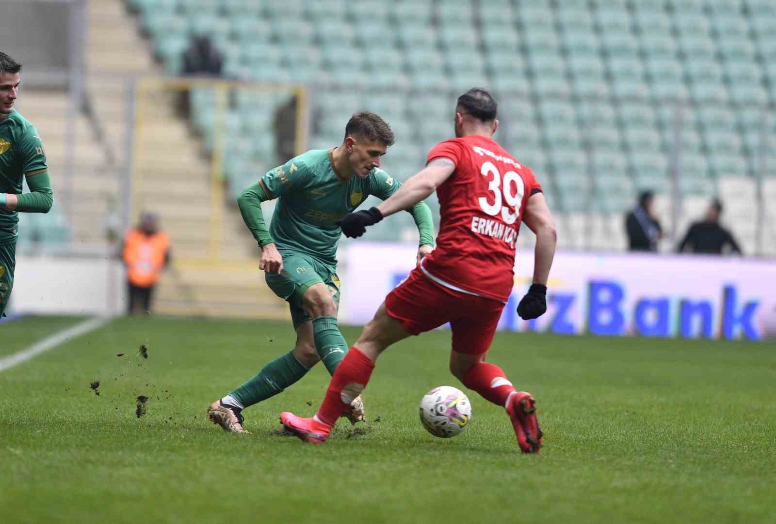 TFF 2. Lig: Bursaspor: 0 - Çorum FK: 3