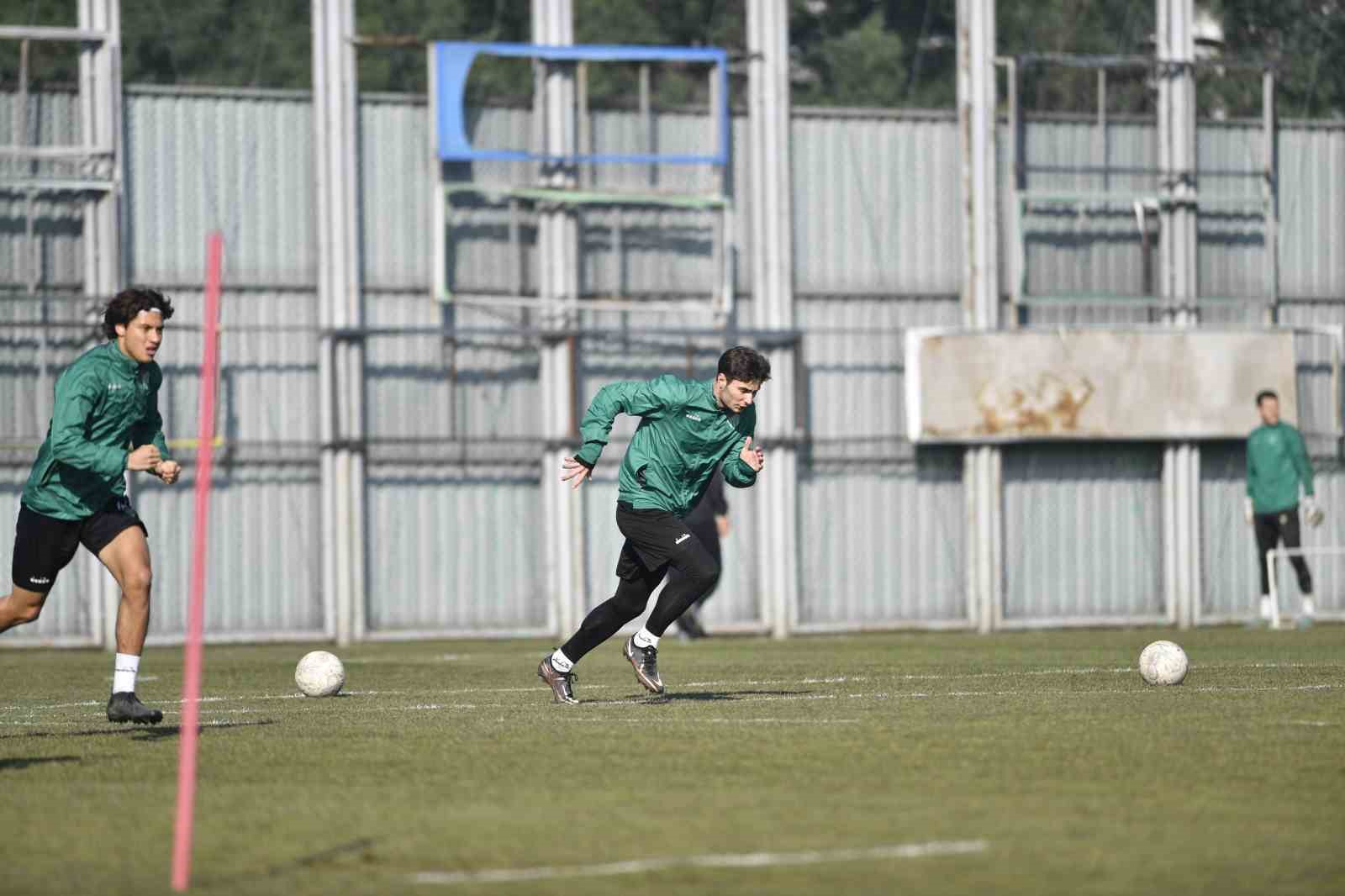 Bursaspor dar alanda çift kale maç yaptı