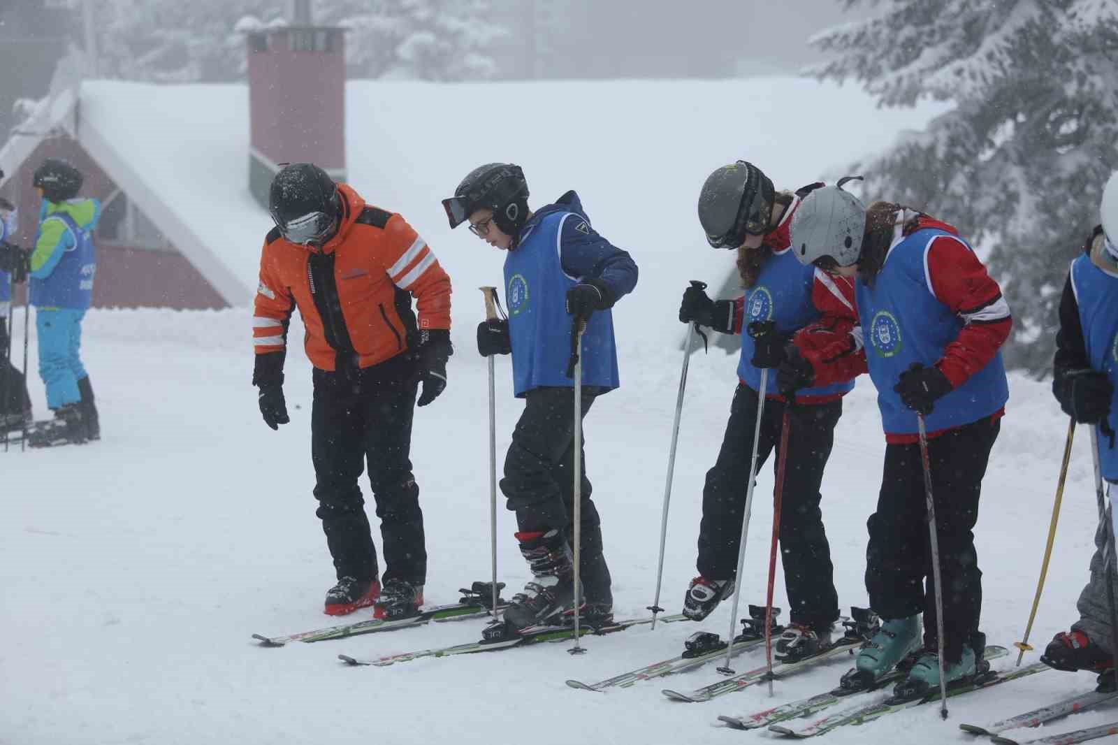 Uludağ’da kayak heyecanı başladı