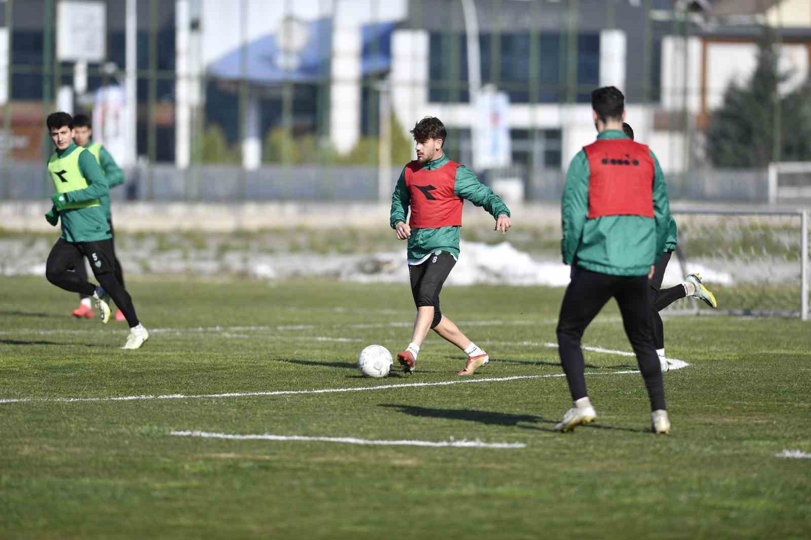 Bursaspor’da hazırlıklar devam ediyor