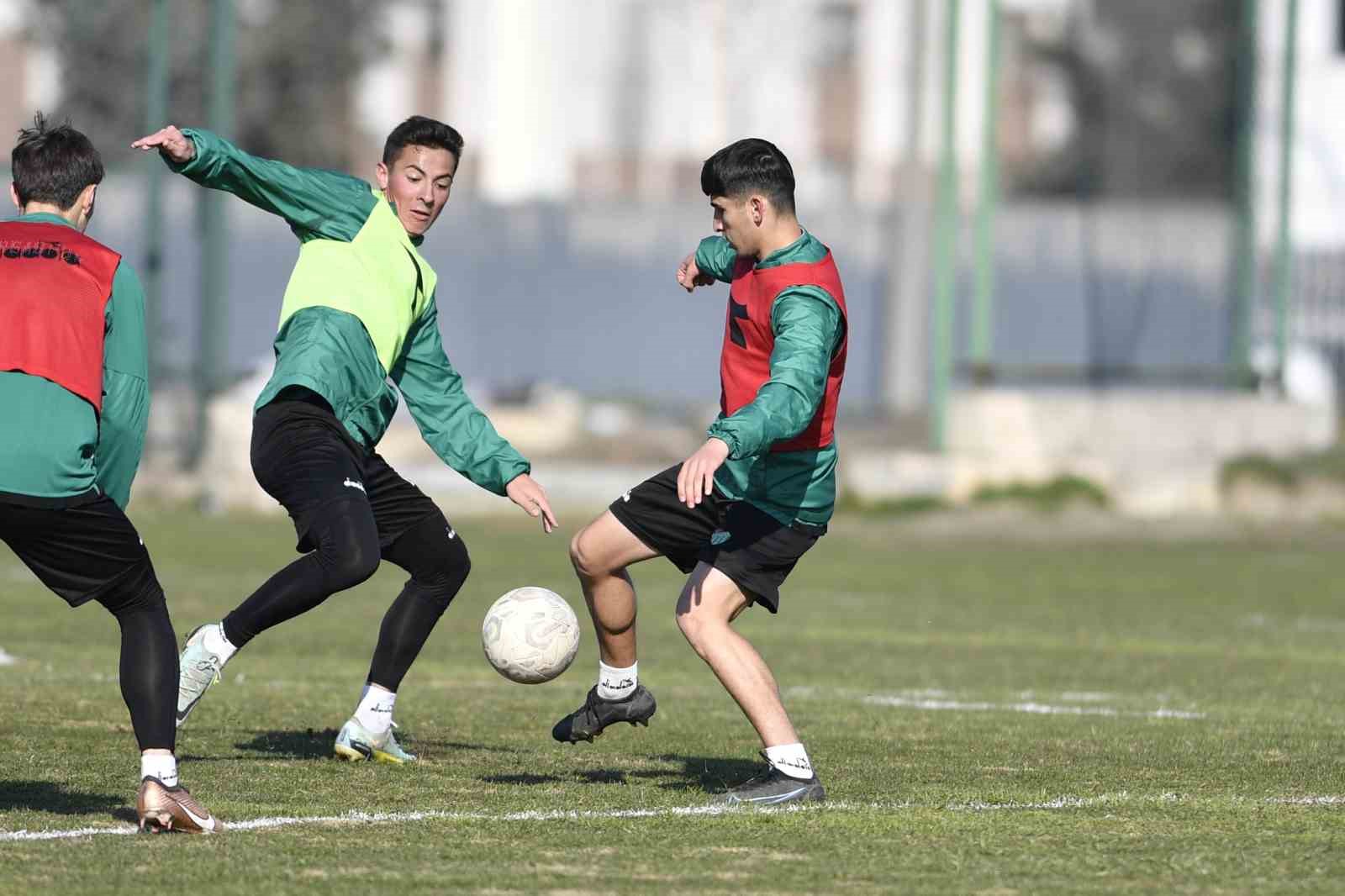 Bursaspor’da hazırlıklar devam ediyor