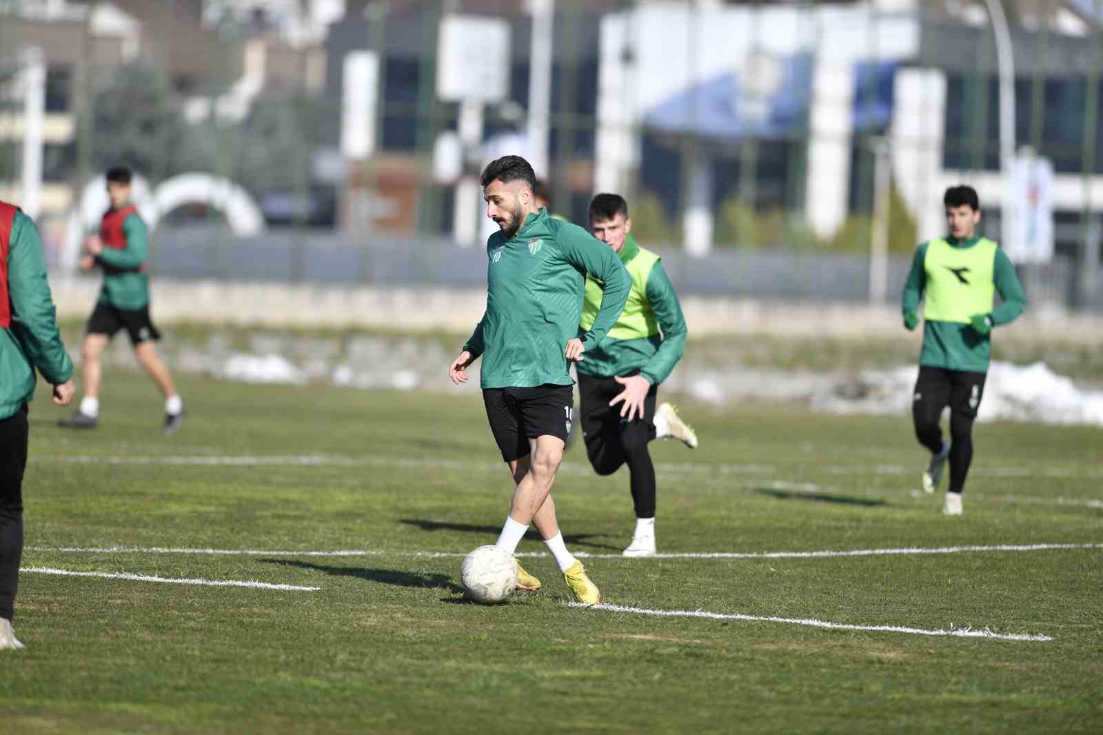 Bursaspor’da hazırlıklar devam ediyor