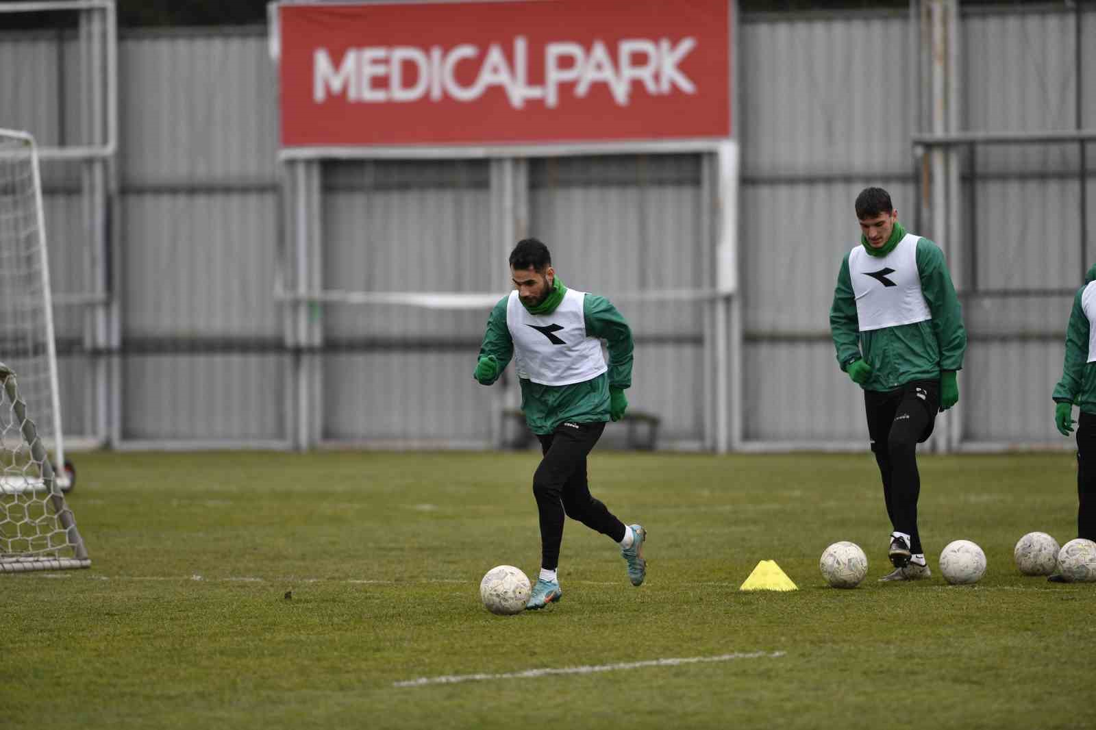 Bursaspor 5’e 2 pas pres çalıştı