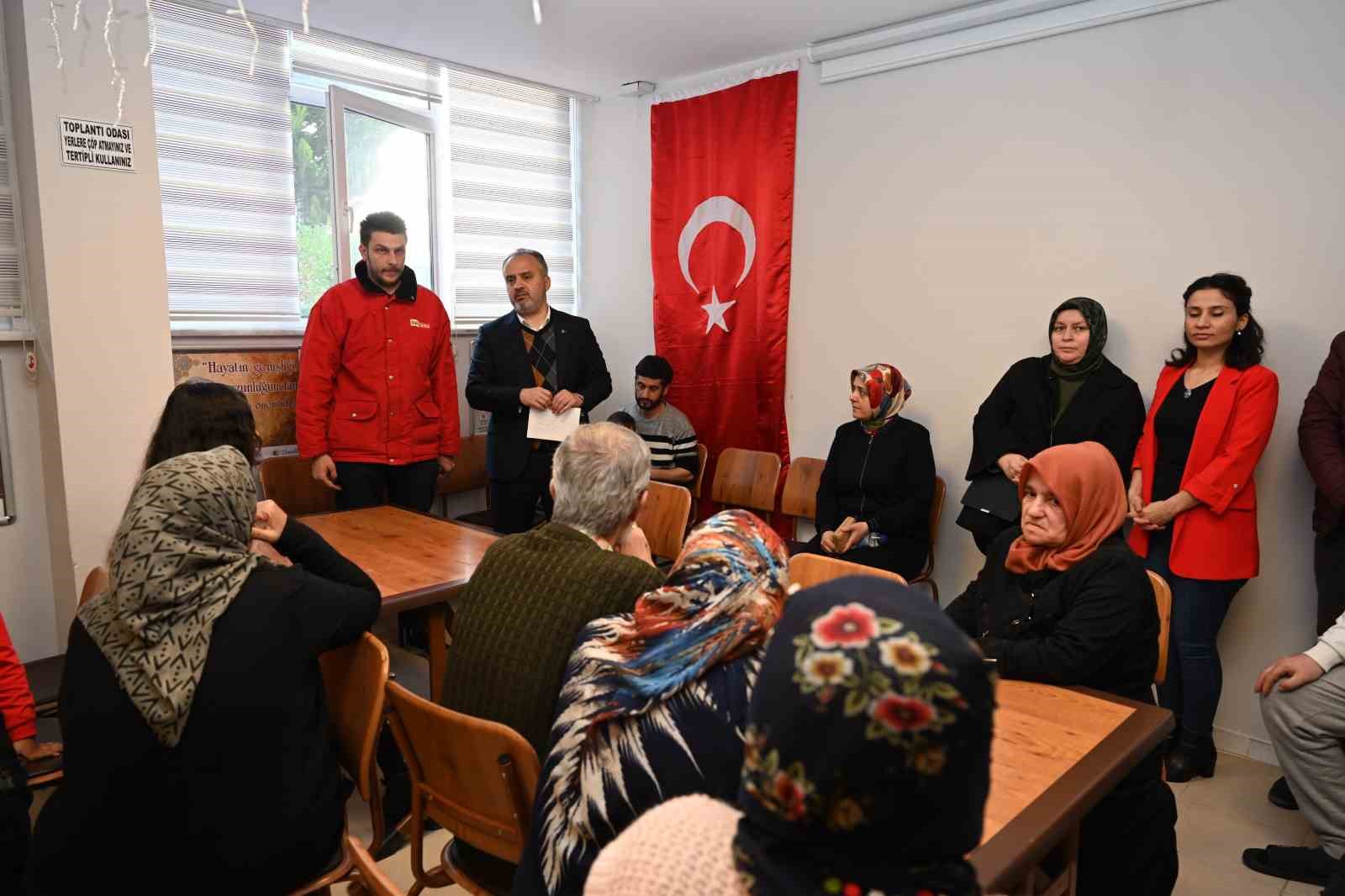 Başkan Aktaş, Bursa’da depremzedeleri ziyaret etti