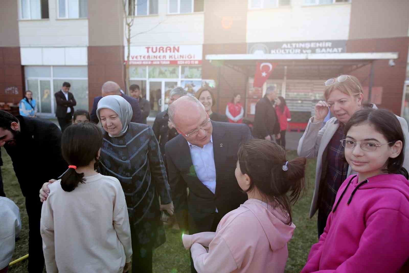 Bursa 25 bin depremzedeye kucak açtı