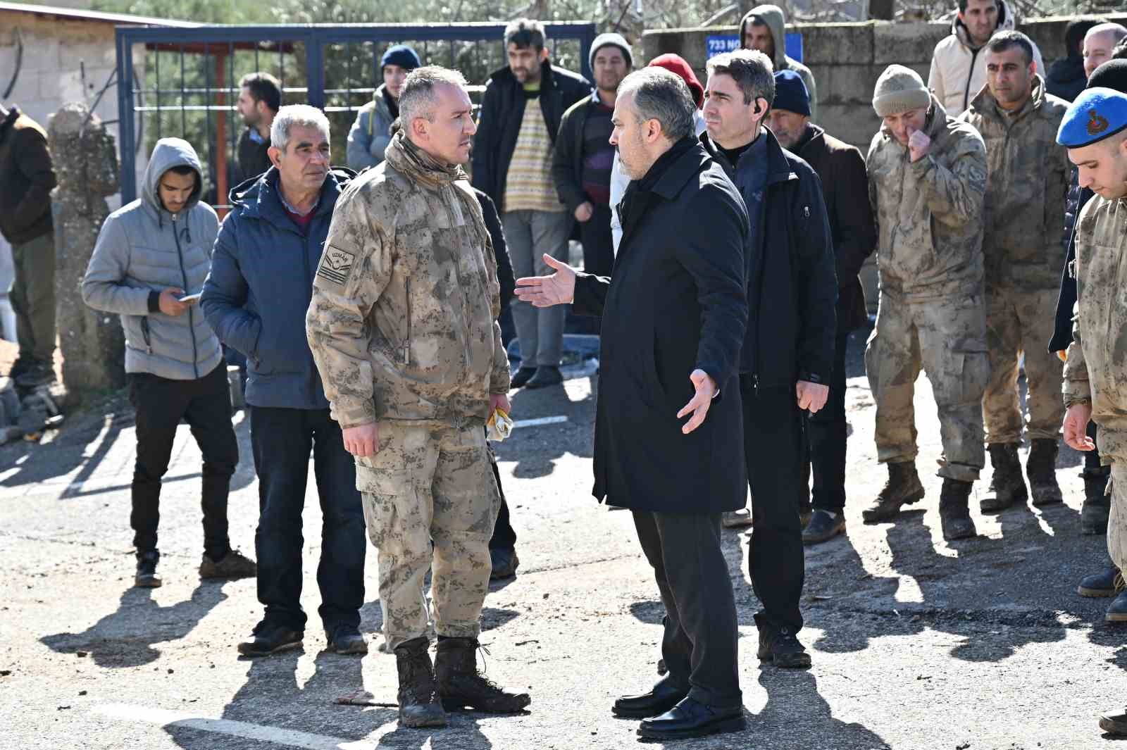 Başkan Aktaş deprem bölgesinde