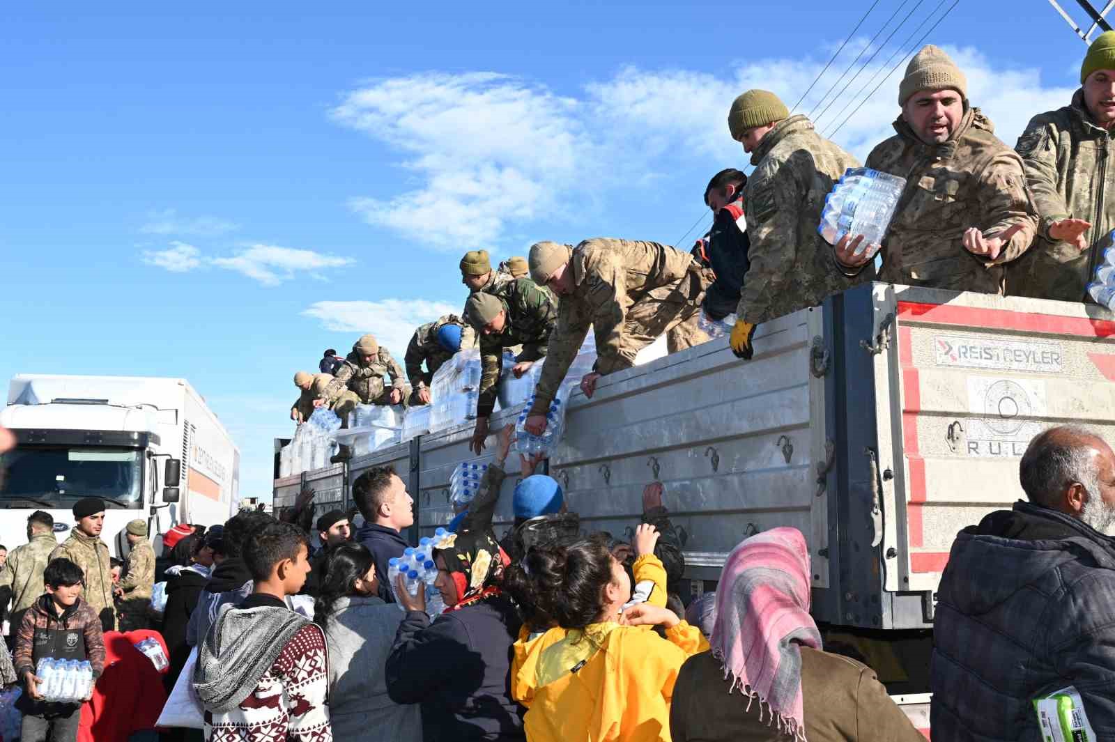 Başkan Aktaş deprem bölgesinde