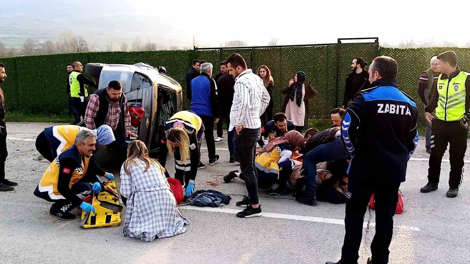 Bursa’da alkollü sürücü otomobiliyle takla attı: 5 yaralı