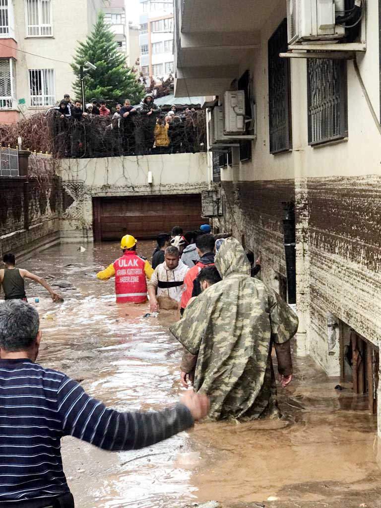 Adıyaman'da ve Şanlıurfa'da sağanak nedeniyle can kaybı 10'a yükseldi