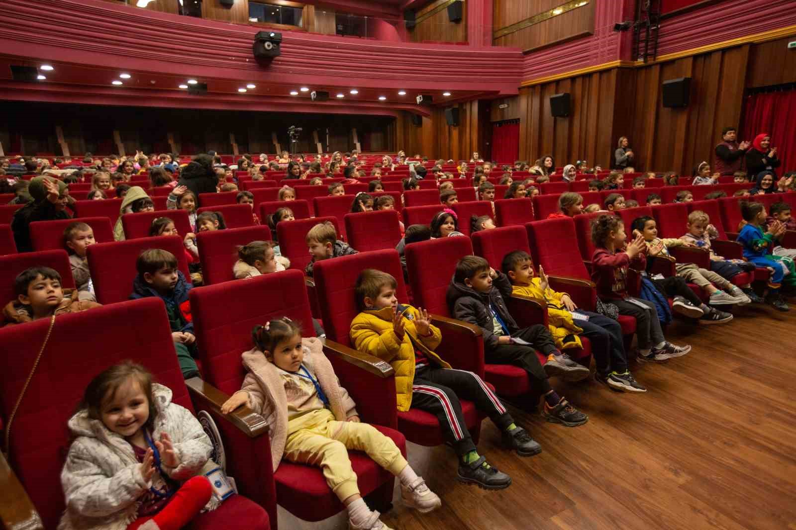 Bursa’da perde çocuklar için açıldı