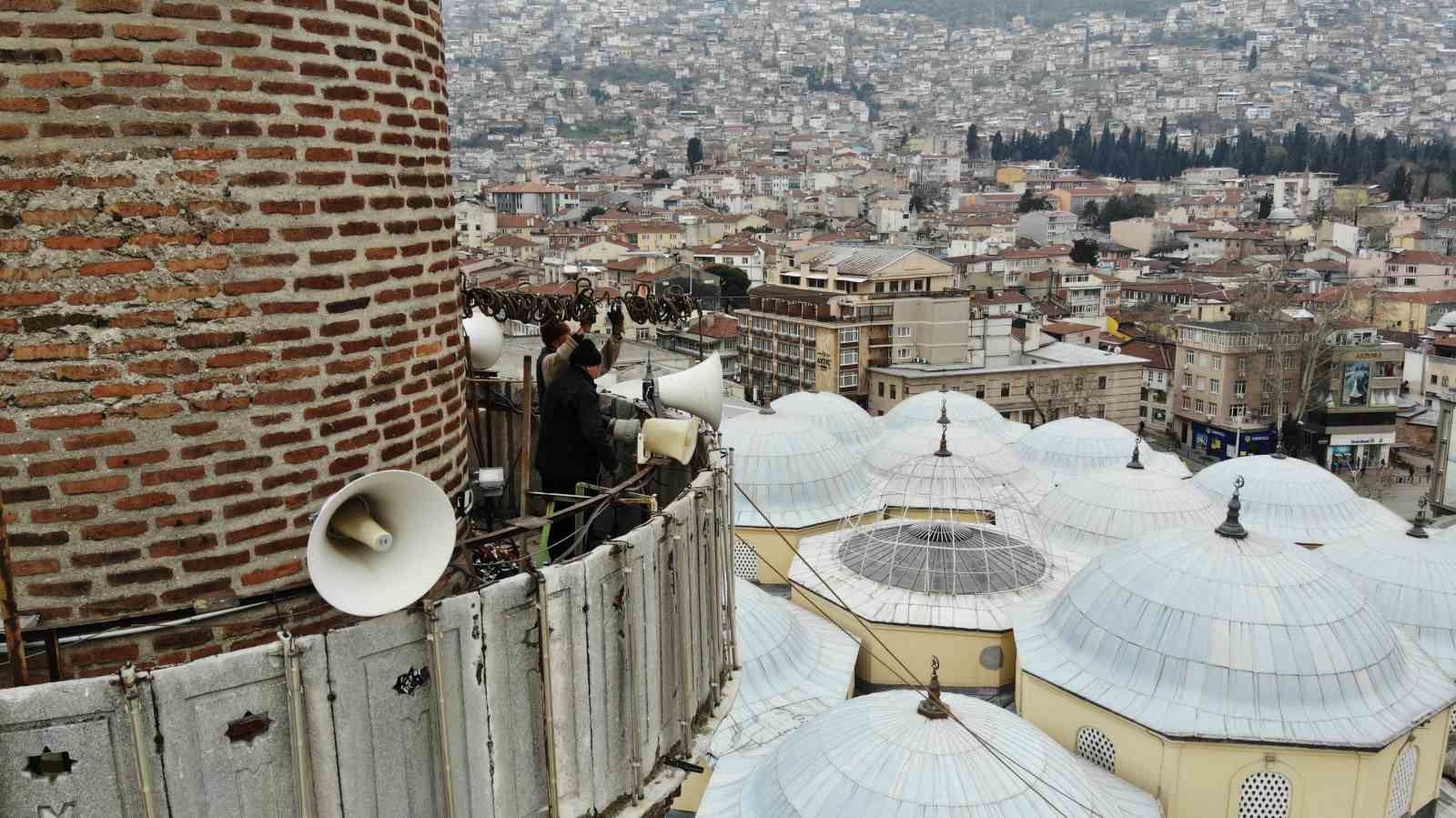 Ulu Camii mahyalarında ’birlik’ mesajı