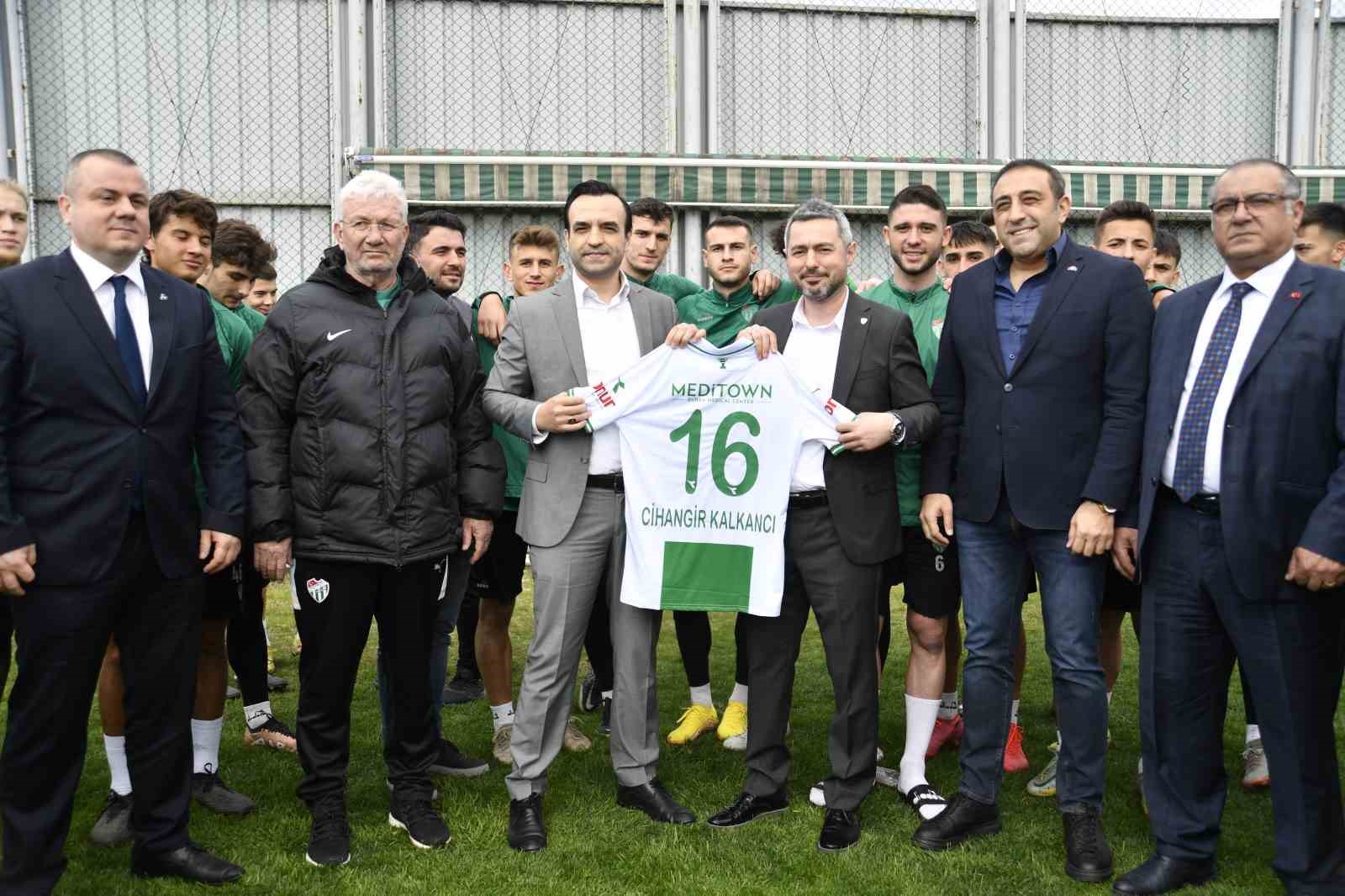 Bursaspor’dan Devlet Bahçeli’ye forma