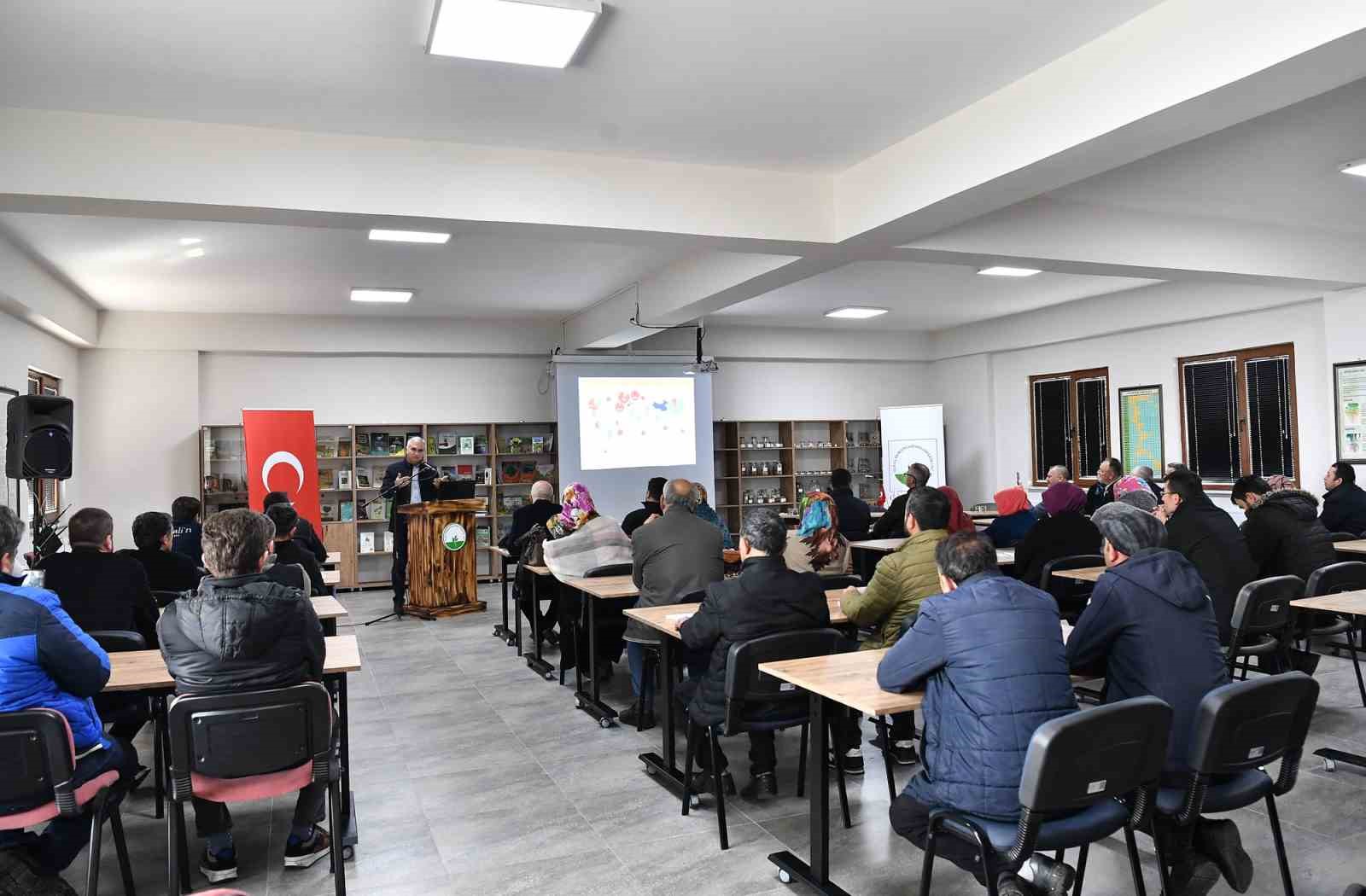 Osmangazi’de üzüm yetiştiriciliği anlatıldı