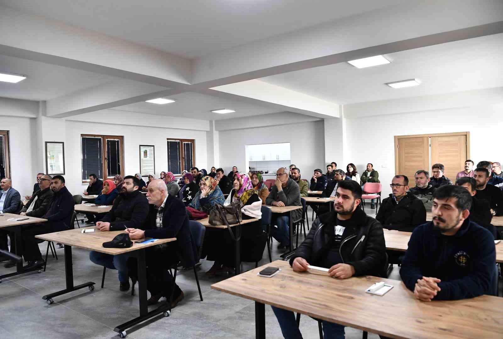 Osmangazi’de üzüm yetiştiriciliği anlatıldı