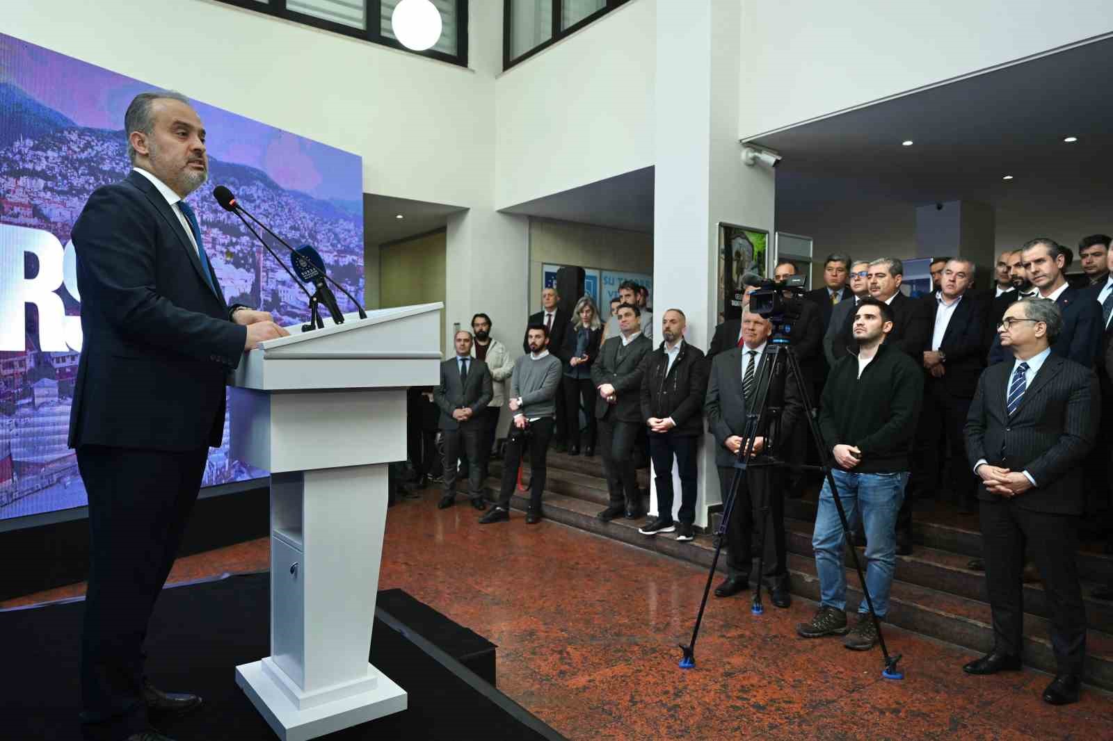 Bursa kayıp kaçakla mücadelede açık ara önde...Başkan Aktaş’tan BUSKİ ekibine teşekkür