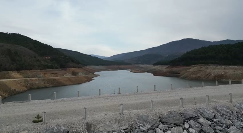 Uludağ’a kar yağdı, barajların doluluk oranı az da olsa arttı