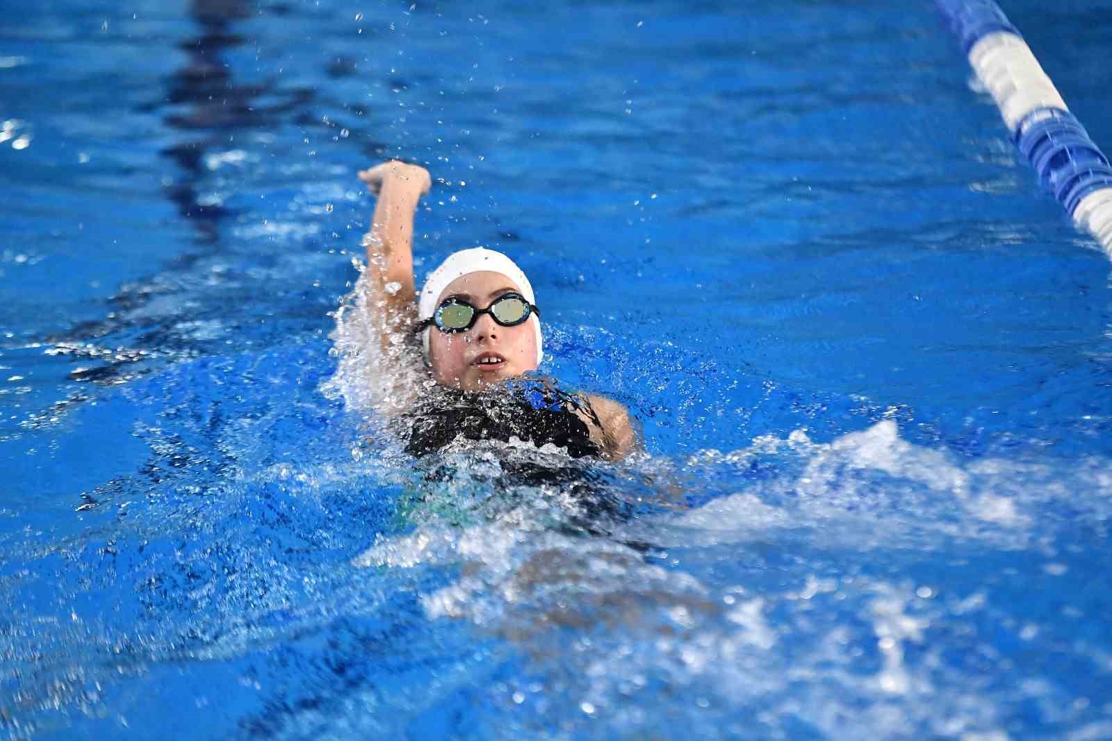 Genç kulaçlar yüzme sporunun geleceğine ışık saçtı