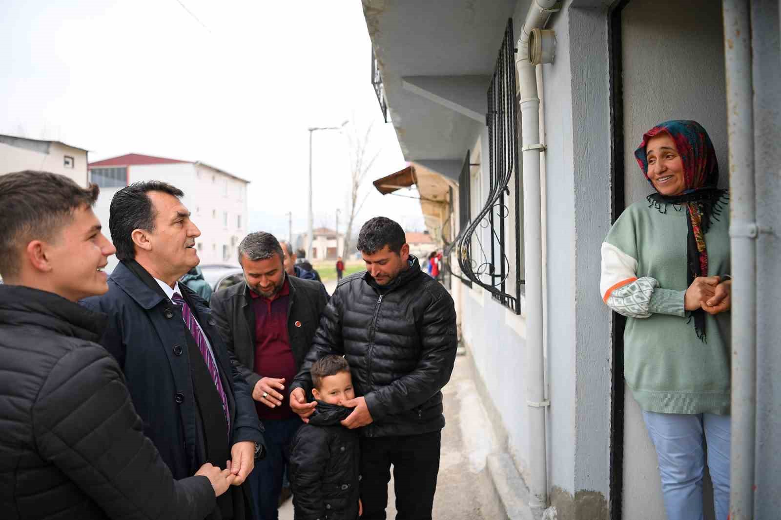 Başkan Dündar’dan depremzede ailelere ziyaret