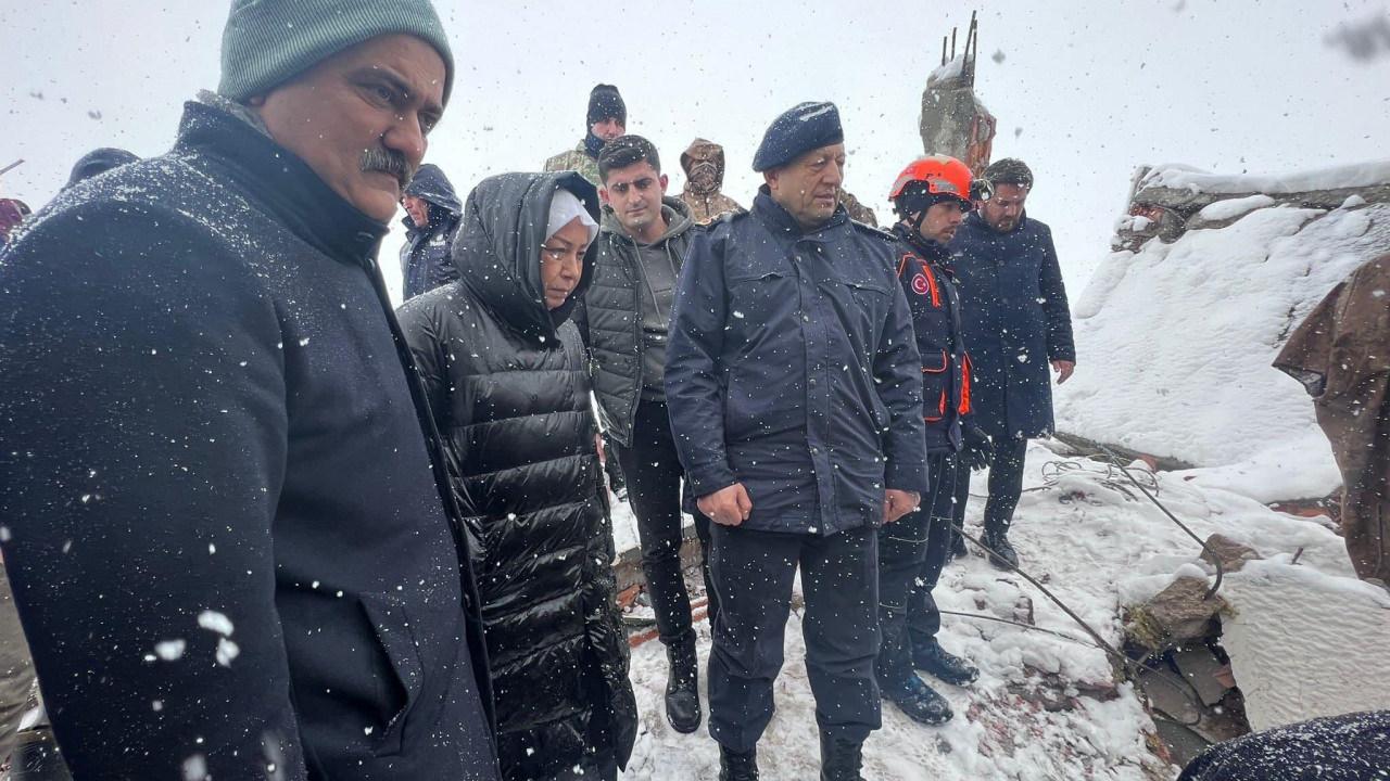 Depremin ilk günü devletin milleti için nasıl çalıştığı görüntülerle ortaya çıktı