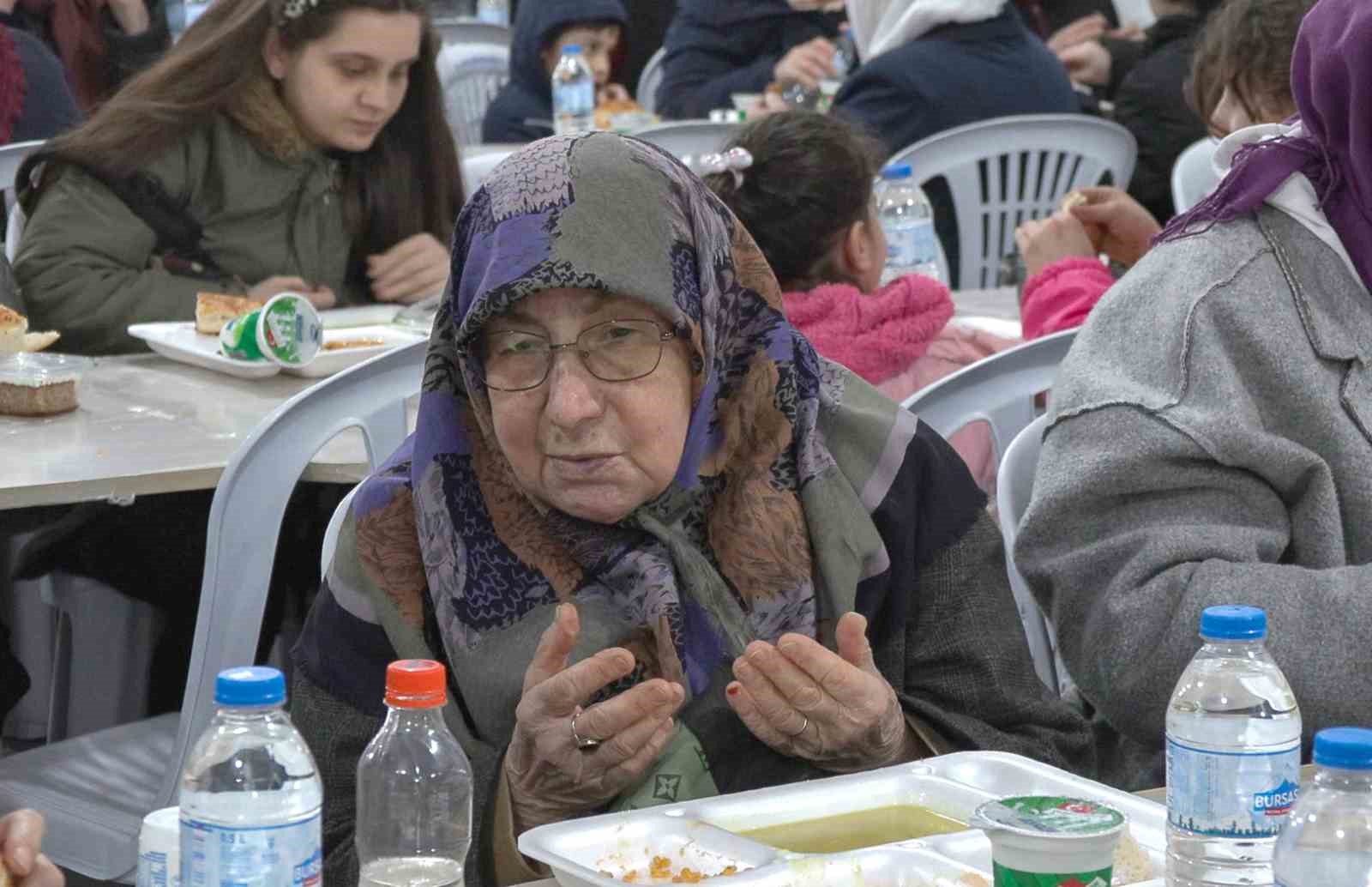 Ramazanın bereketi Bursa’yı sarıyor