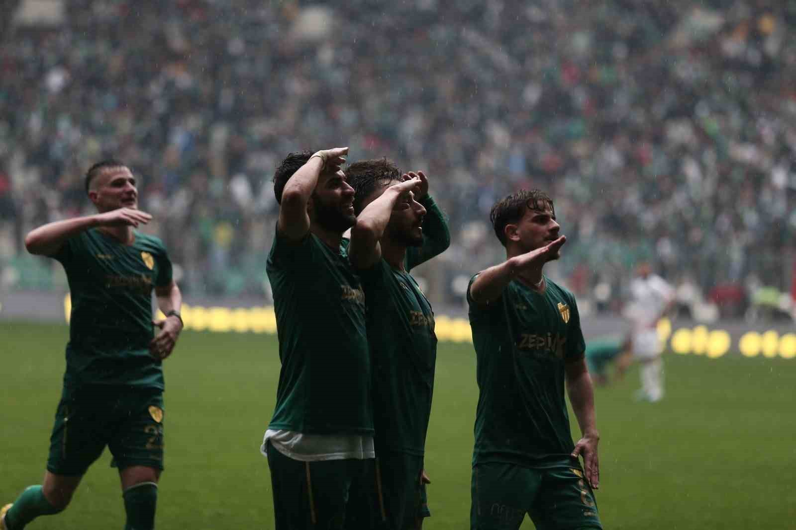 Bursaspor Kulübü: “Gereken mücadele Bursaspor var olduğu sürece devam edecektir”