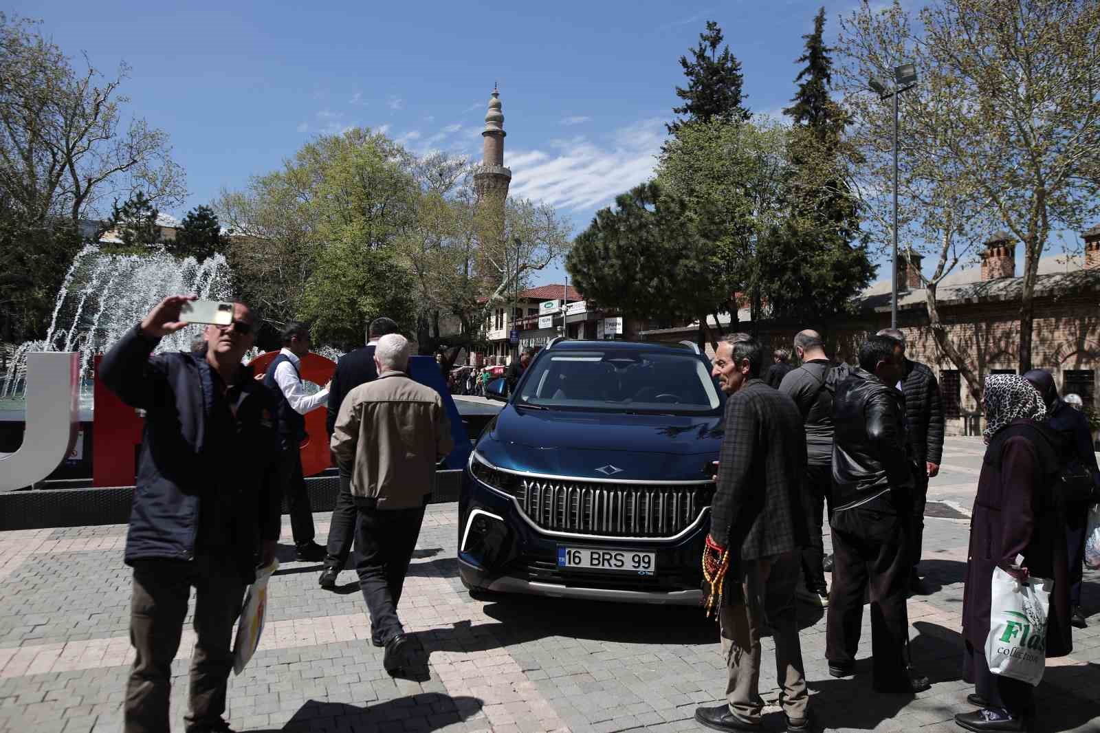 Ramazan ayının son cuması Bursa Ulucami doldu taştı