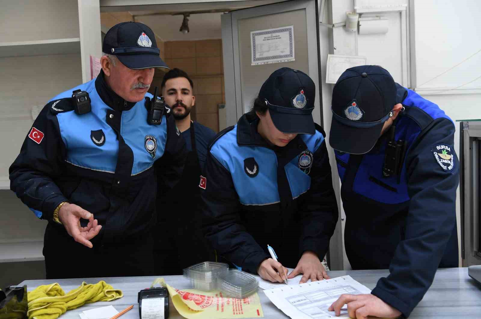 Osmangazi’de bayram öncesi tatlı imalathanelerine sıkı denetim