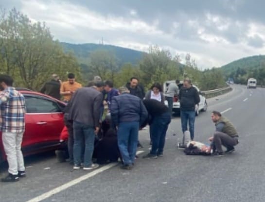 Mezarlık ziyaretine giderken kazada öldü