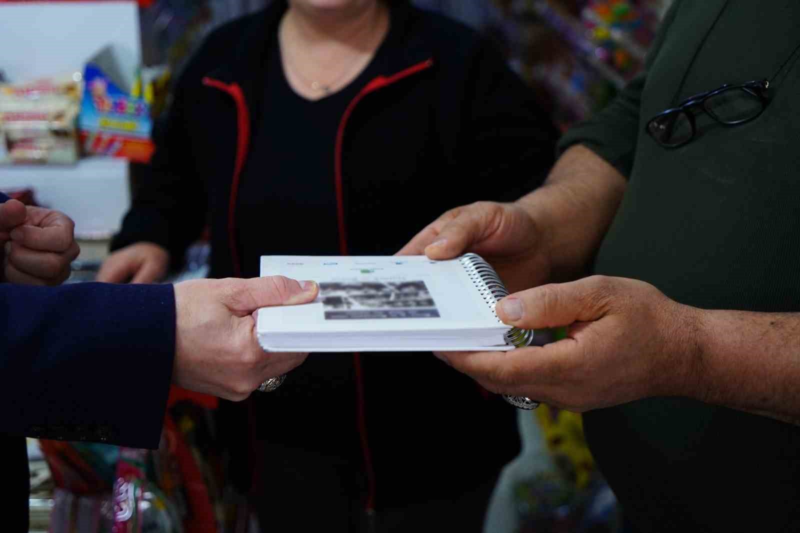 Bakkaldaki veresiye defterlerini kapattılar, elektrik ve su borçlarını ödediler