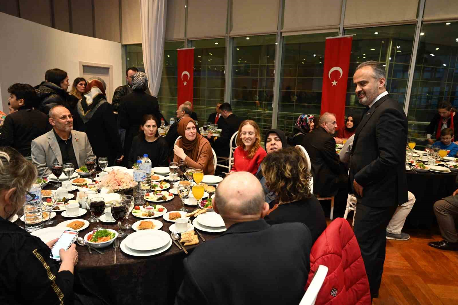 Başkan Aktaş, şehit aileleri ve gazilerle iftar sofrasında buluştu