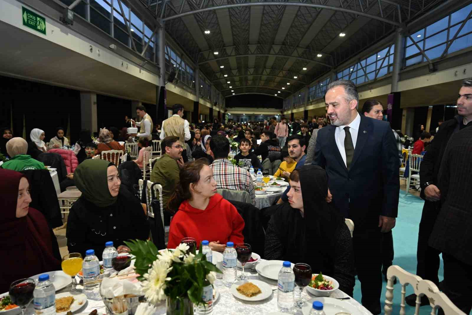 Büyükşehir’den anlamlı iftar