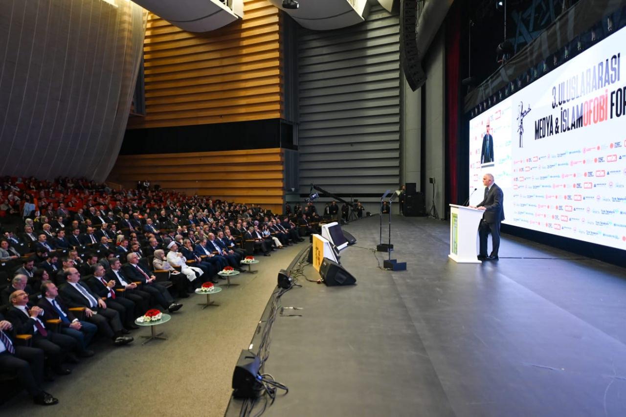 Ali Erbaş: Medya, İslam karşıtı eylemlerin lokomotif gücü