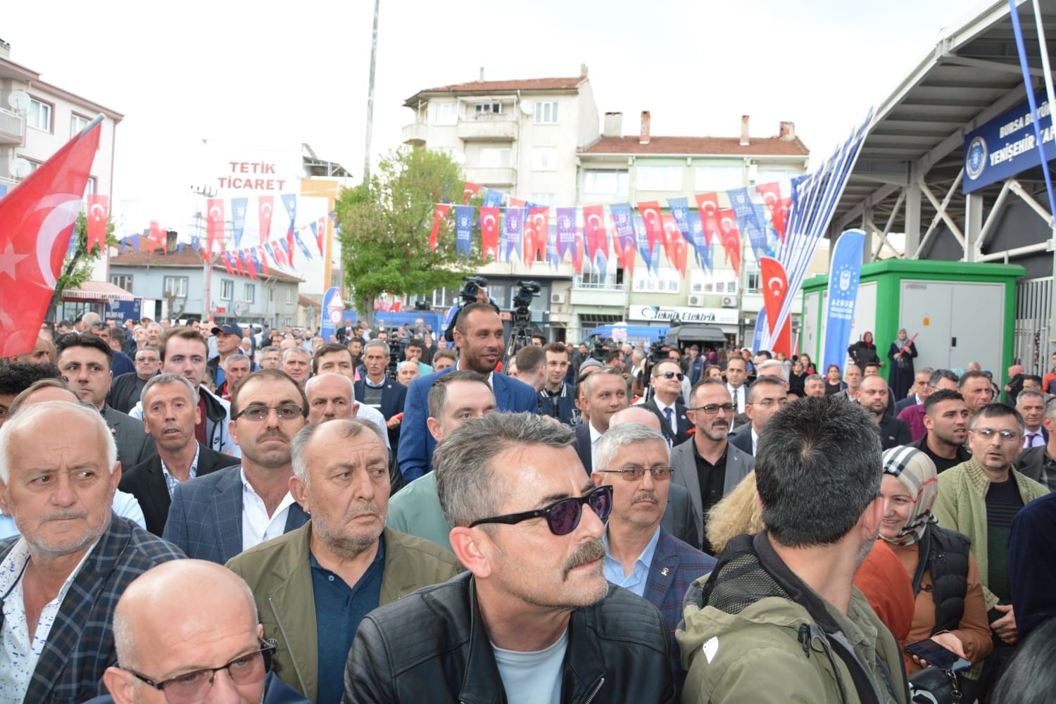 Zırhlıoğlu: “Cumhurbaşkanı adaylarını tespit ederken ortalık toz duman oldu”