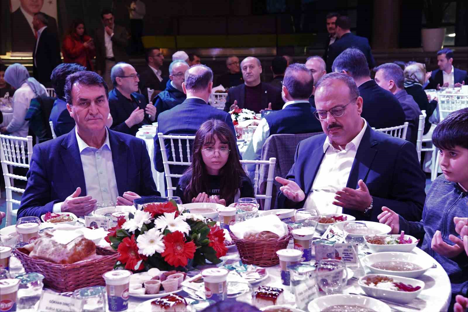 Osmangazi’de yetim çocuklar iftar sofrasında buluştu