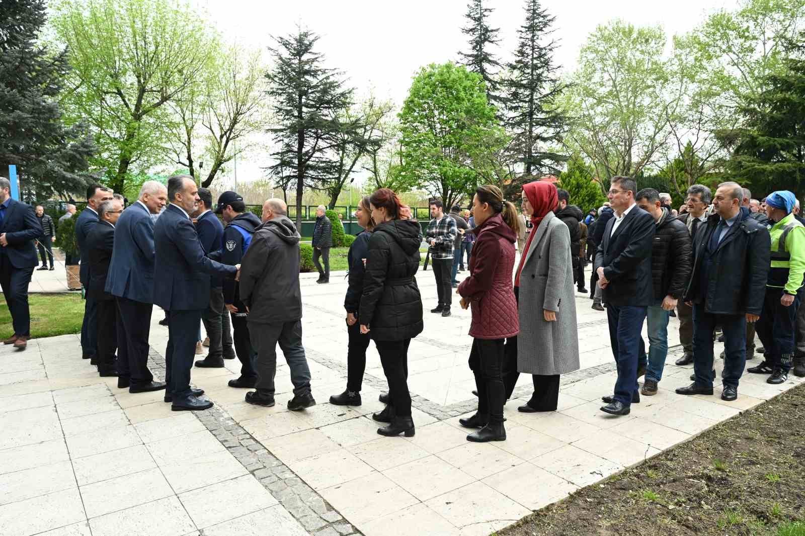 Bursa Büyükşehir ailesi bayramlaştı